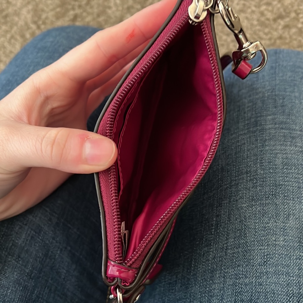 Coach wristlet - Picture 3 of 3